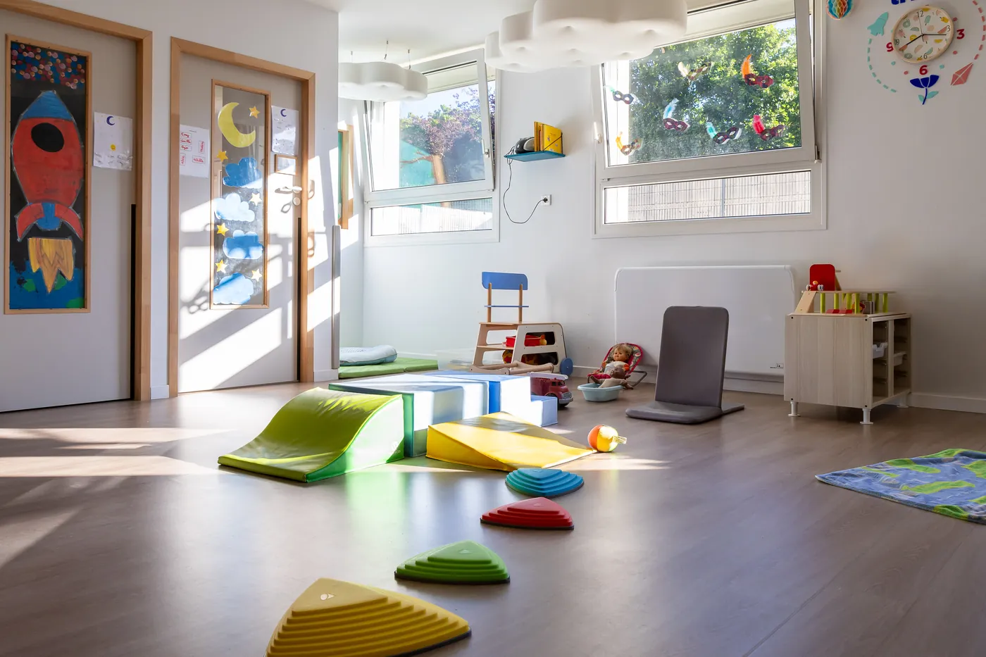 Les Petits Chaperons Rouges — installation acoustique Acloud